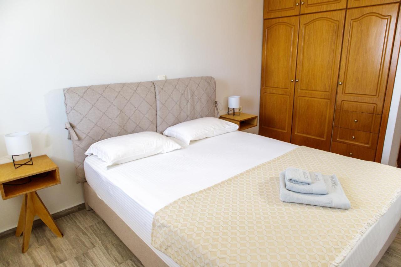 Almyros Aktis Seaview Apartment Kalamata Exterior photo